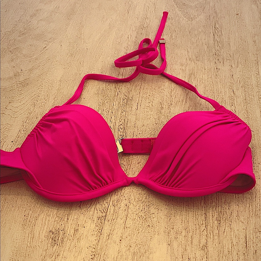 Victoria’s Secret top 34 A